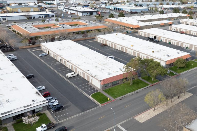 340 – 360 FREEPORT BLVD.