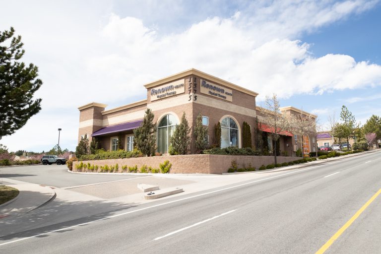 1575 – 1595 ROBB DRIVE
